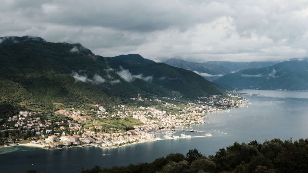 Karadağ turistik sezon